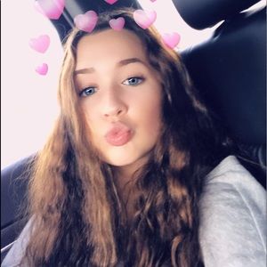 Meet your Posher, Carly